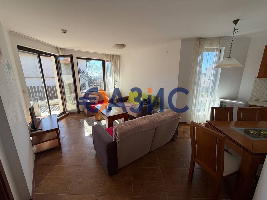Продава се Тристаен апартамент в с. Кошарица, Област Бургас - 94 кв.м за 483 €/кв.м - Снимка #3