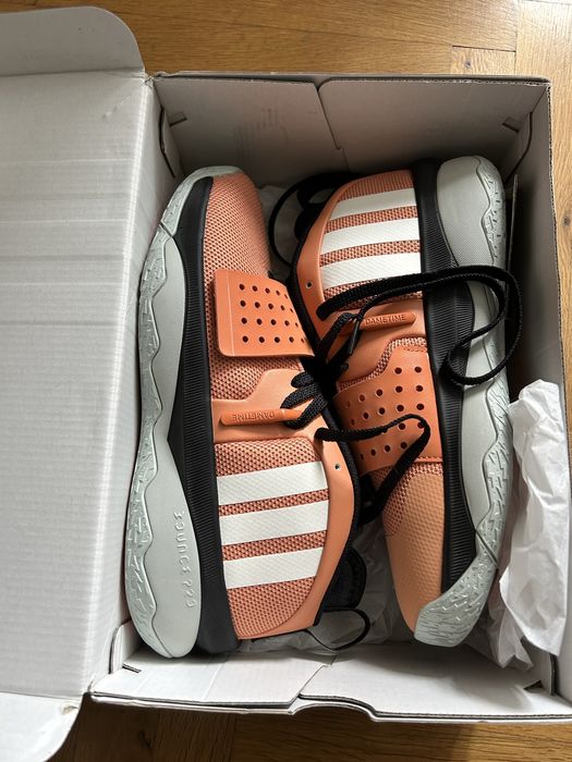 Маратонки Adidas