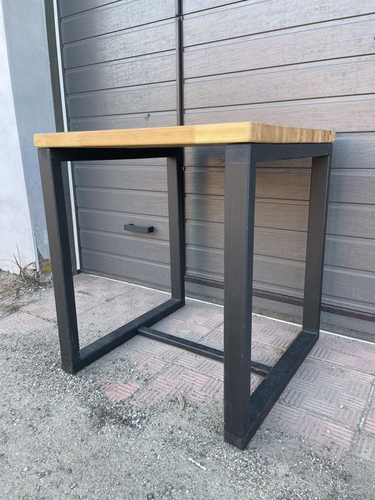 Столы в стиле лофт