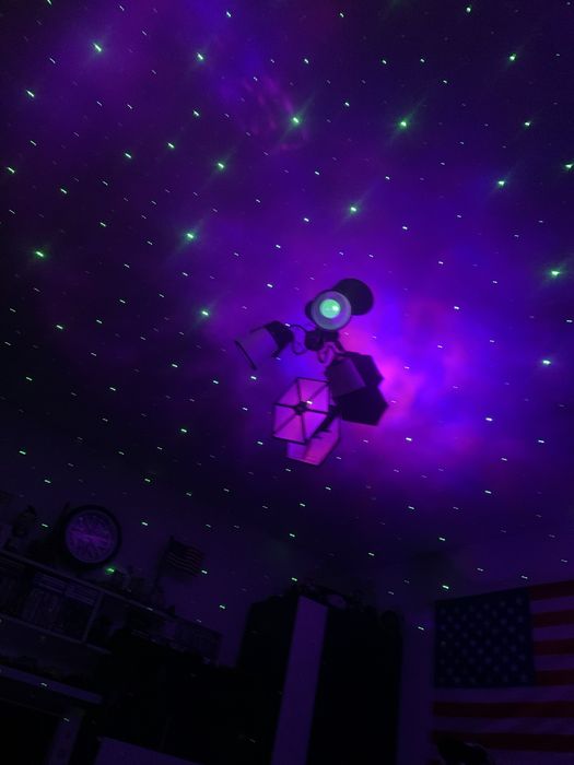 Proiector astronaut cu boxa bluetoth