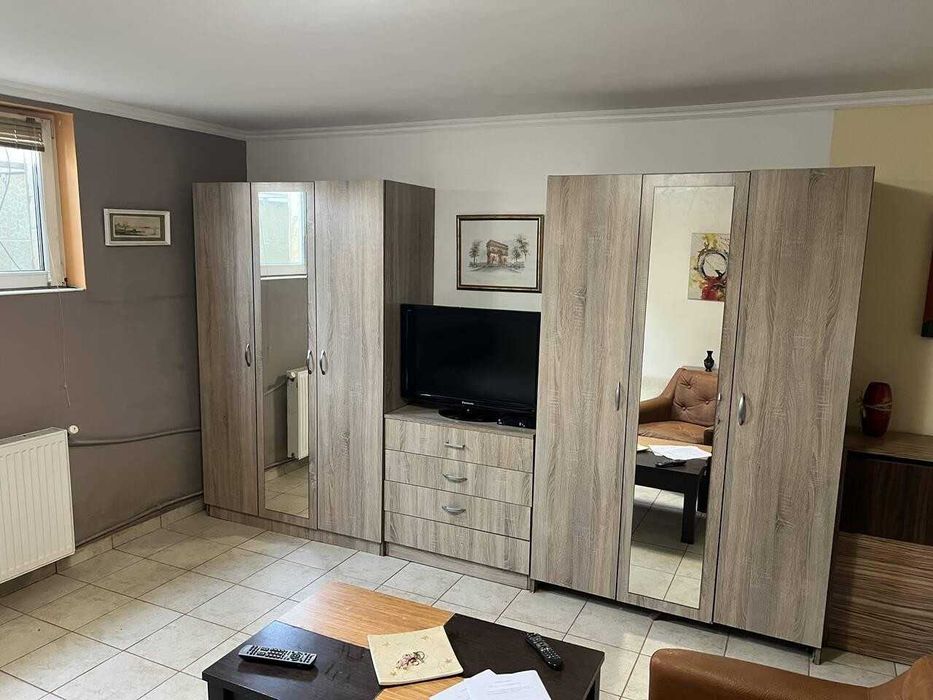 Едностаен апартамент в Остромила