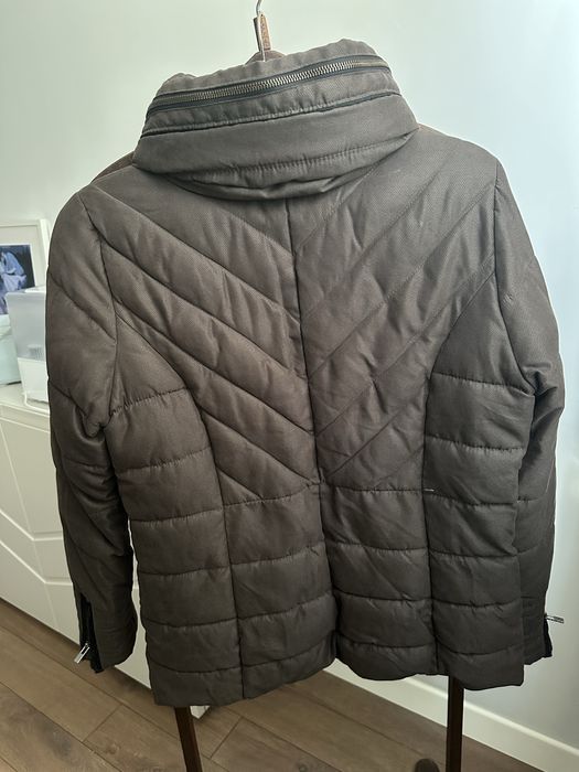 Късо зимно яке на Reserved