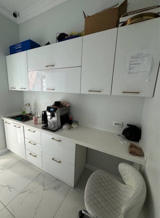 1 Линия|Шота Руставели|118м²|барбершоп|Салон красоты|Спа|Шоурум|Офис