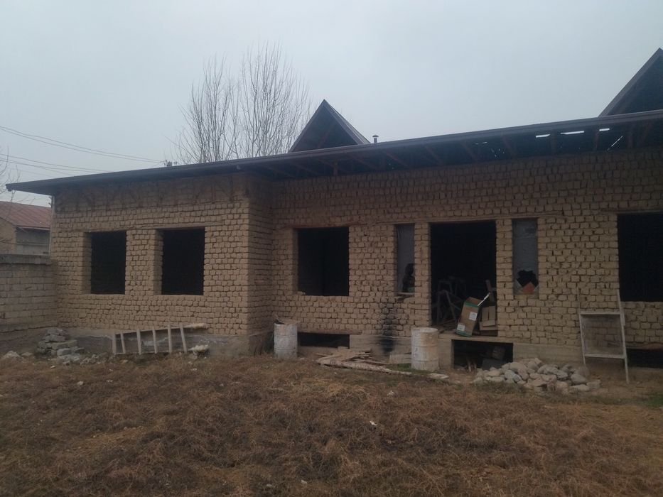 SROCHNO 2 sotix yer, Hasanboy. Postdan 1 km kirganda