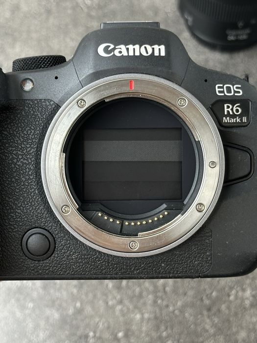 Canon r6 mark 2 kit rf 24-105