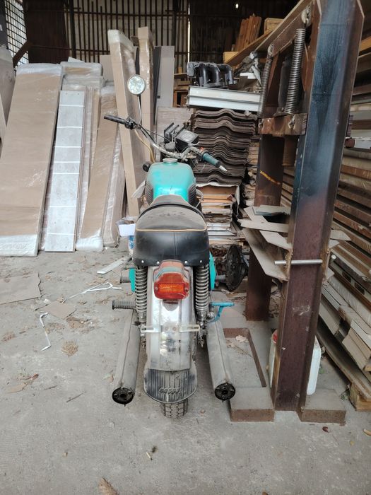 Продам  мотоцикл иж планета 4