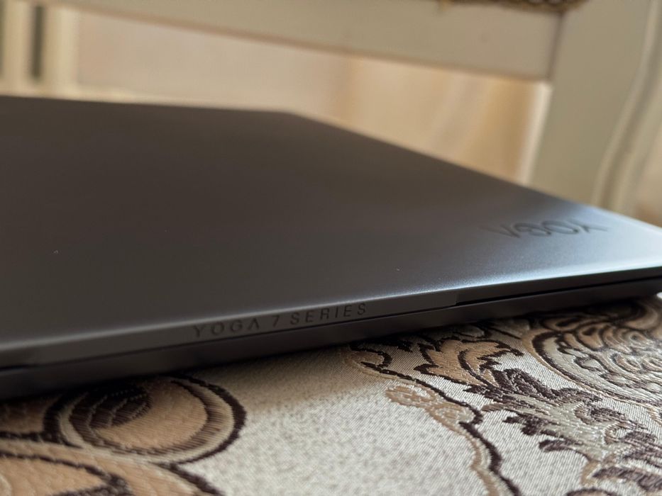 Lenovo yoga slim 7