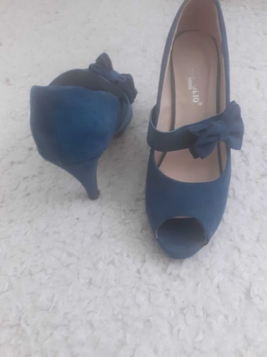 Pantofi superbi si eleganti