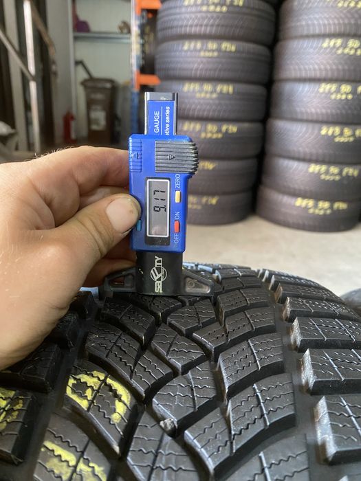 Anvelope iarna 215/40/18 Goodyear Ultra Grip Performance 215 40 18 R18