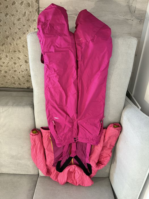 Costum de ski roz