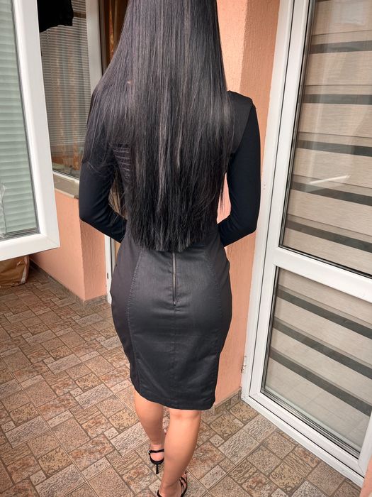 Рокля с дълъг ръкав от Юнона