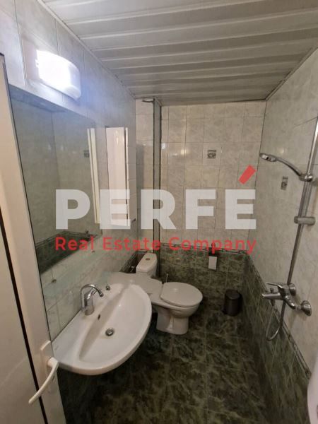 Дава се под наем Тристаен апартамент в Бургас, Център - 74 кв.м за 331.5 € - Снимка #5