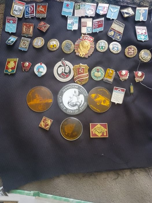 Продам значки СССР