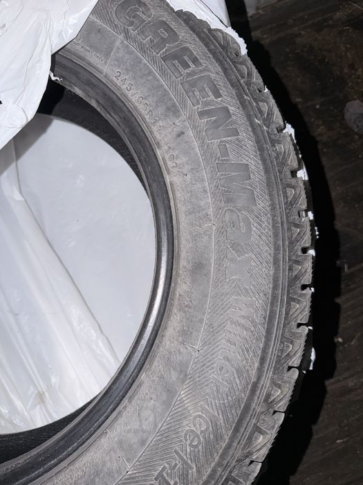 Продается шины 245/65r17