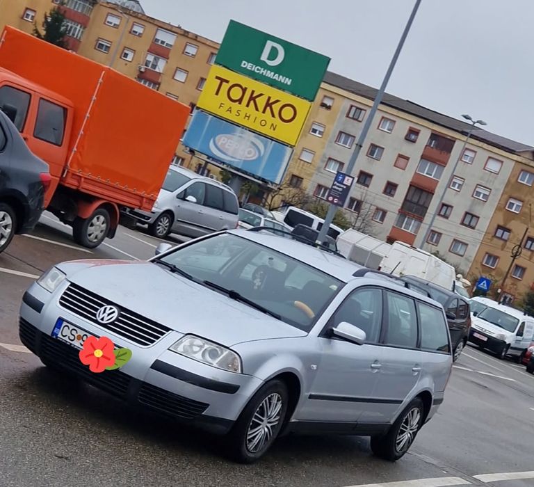 Vand WV Passsat 1.9 131 cp an 2003 în stare buna pret 1600 euro neg