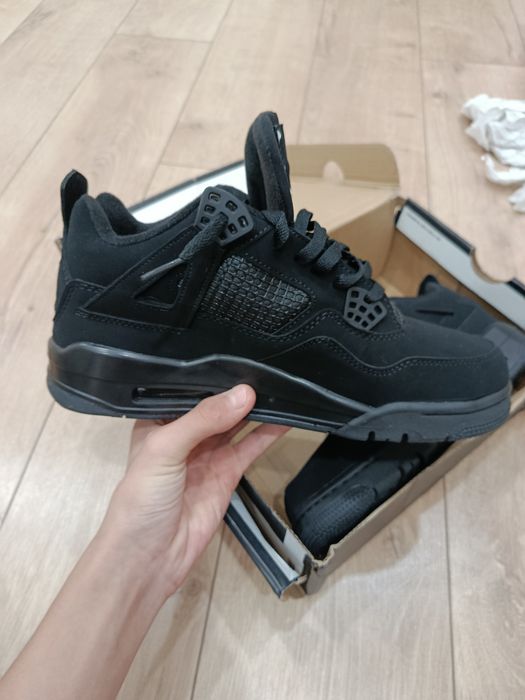 Кроссовки Nike Air Jordan 4 Retro Black, чёрные