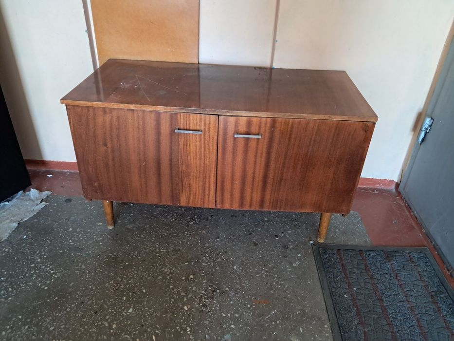 Продам тумбочку в хорошем состоянии