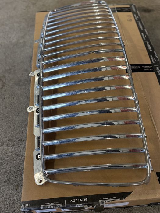 Предна решетка Bentley Bentayga