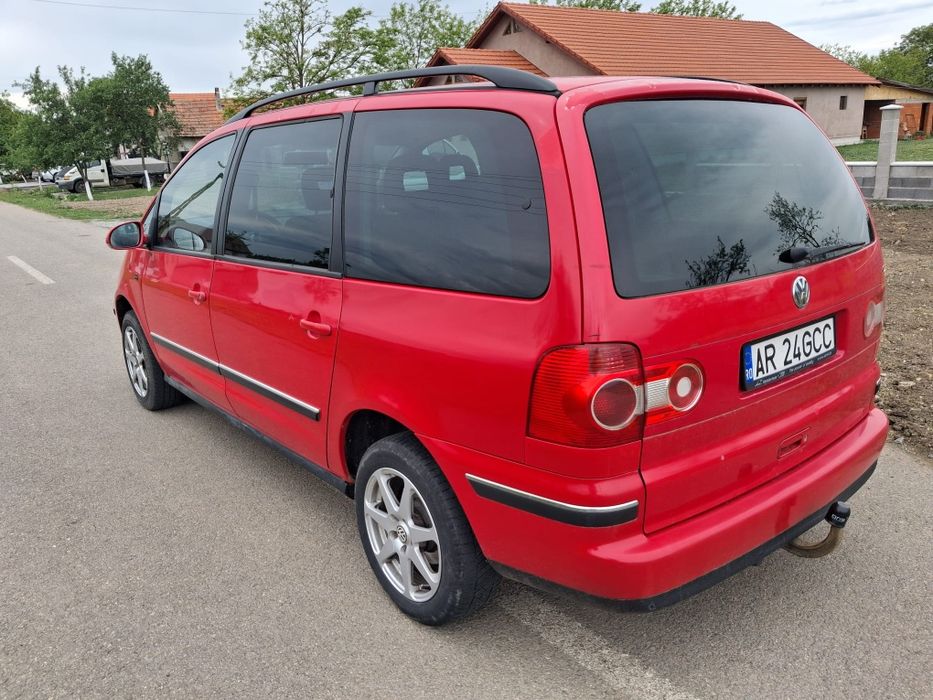 Vând Vw Sharan 1.9