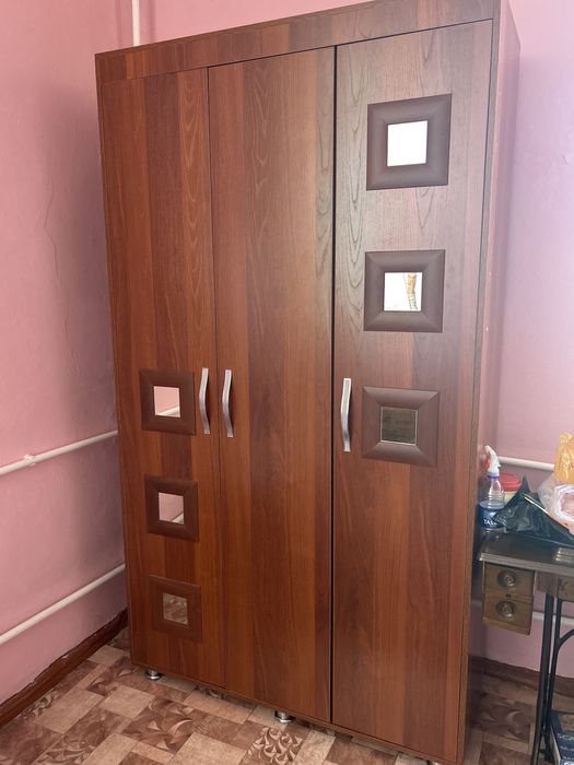Продам шкаф в идеальном состоянии