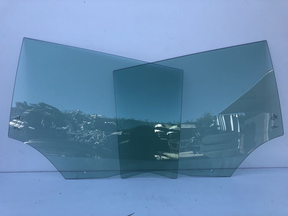 Geam st /dr  fata /spate vw Passat B8 combi/break 2015-2020