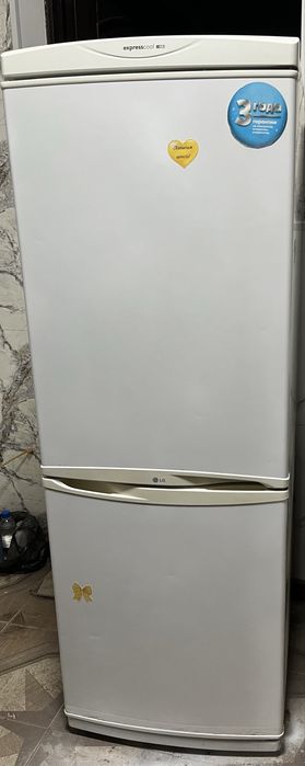 Продам холодильник