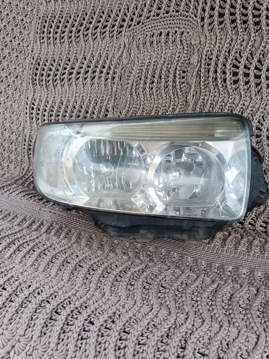 Фара правая Субару Форестер 05-07г . SG