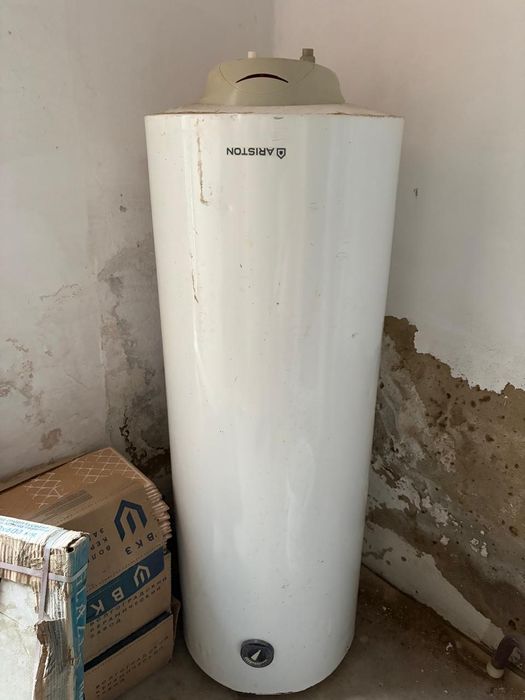 Продам аристон 100л