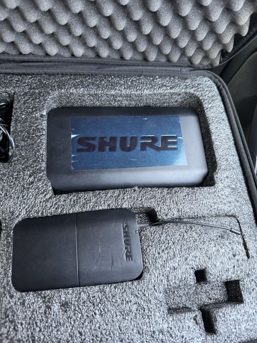 Se vând doua sisteme wirelles Shure BLX14 pentru instrumente si un microfon T bone Lucan (trompeta,saxofon, clarinet, trombon, tarabană, tobe)