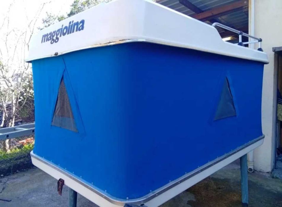 Vînd cort plafon maggiolina