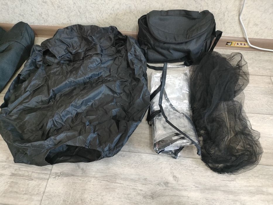 Продам прогулочную коляску NEW LUX "складывается чемоданчиком"