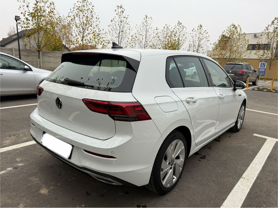Volkswagen Golf 8 FULL • Mild Hybrid • Matrix IQ.Light • TVA deduct.