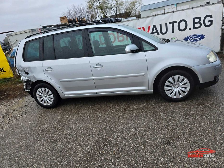 **САМО НА ЧАСТИ*** VW Touran 2.0tdi, ръчни скорости, ляв волан