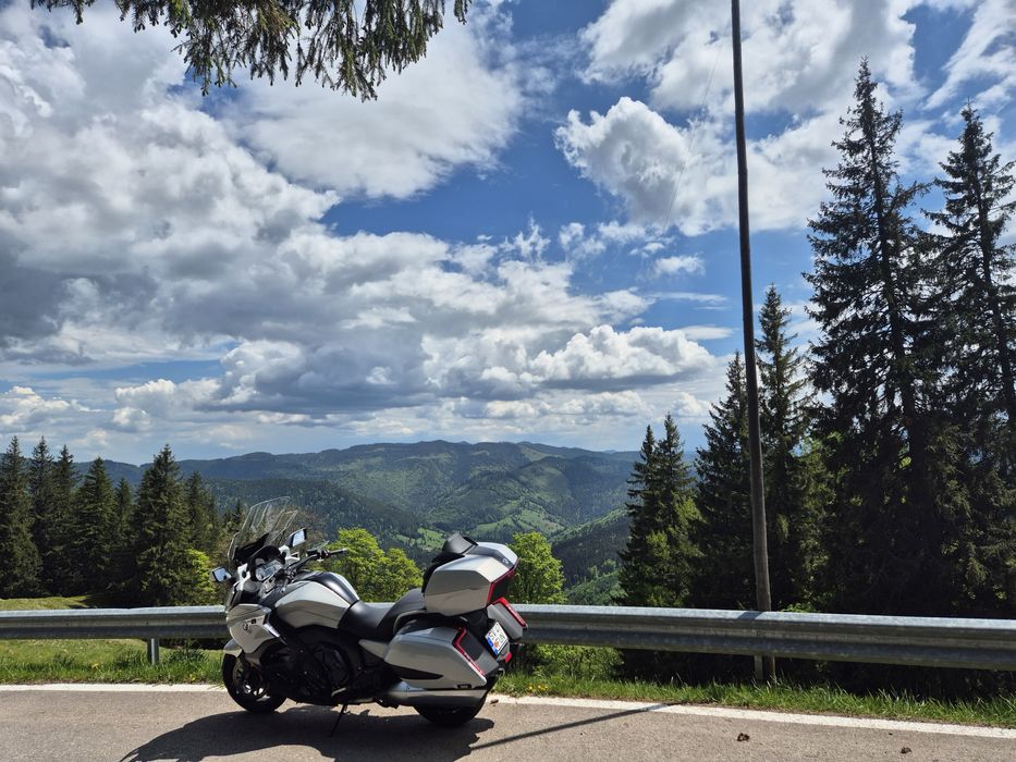 BMW K1600 Grand America