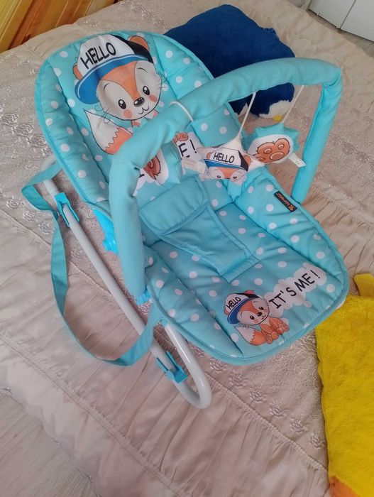 Люлка за бебе и стол за хранене