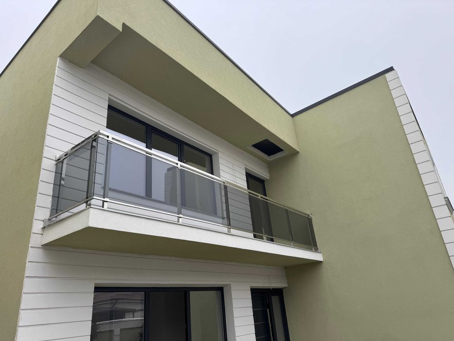 Balustrada de sticla