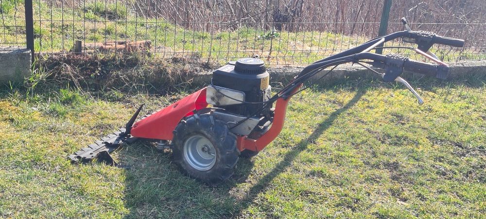 Motocositoare cu lamă