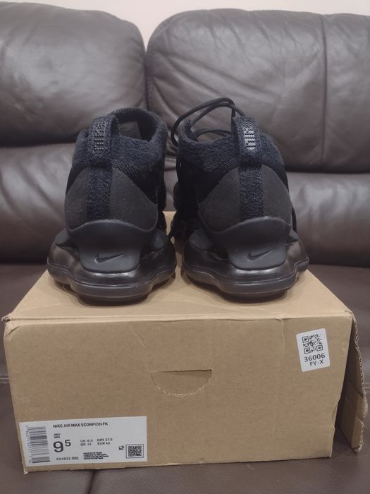 *Поръчани*Nike-Scorpion-Black