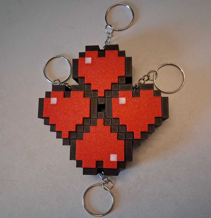 Пикселно сърце – Уникален ключодържател
