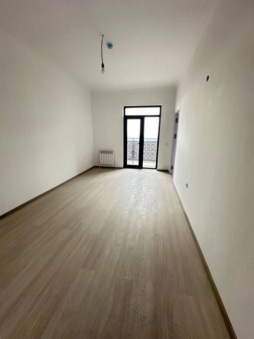 Сокин Макондан 2 хонали сотилади