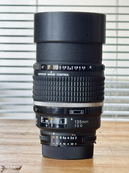Nikon 135mm f/2 - 1:2D AF DC