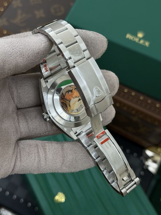 Rolex Date-Just 41 Green Ombre Dial ETA 3235