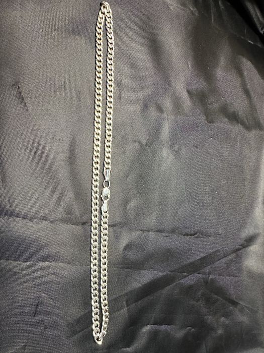 Продам серебряную цепь 925 пробы.