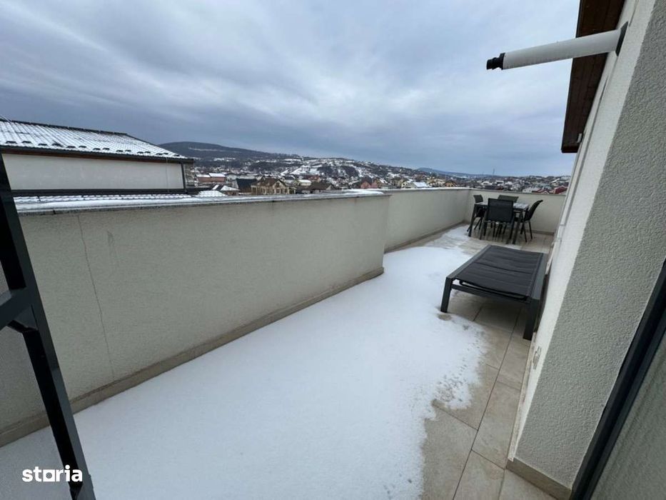 Apartament 3 camere de lux zona din spate de la Omv ul de jos