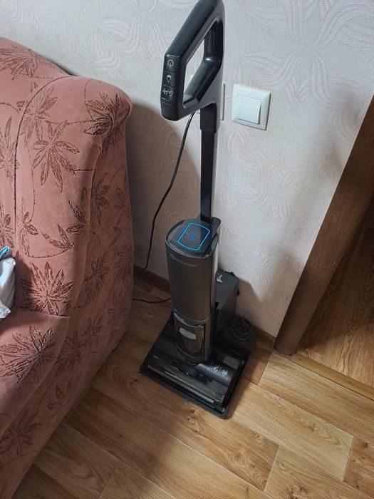 Продам моющий пылесос Neatsvor T40 черный