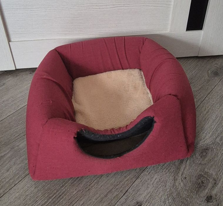 Домик  для  кошек.