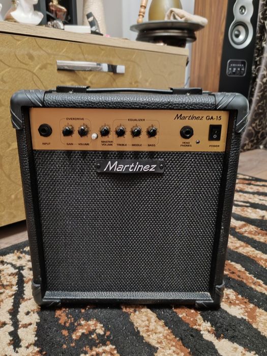 Amplificator chitara electrica