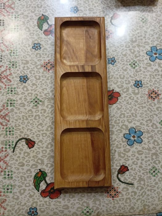 Менажница(сервировка стола)