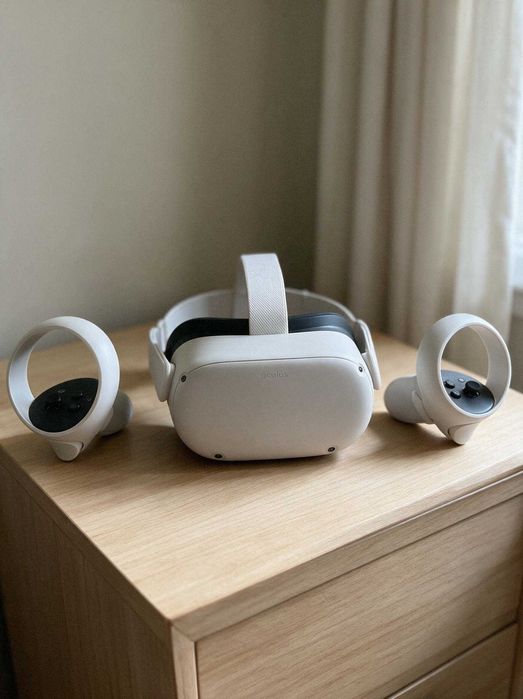 Oculus Meta Quest 2 64GB cu 2 controllere