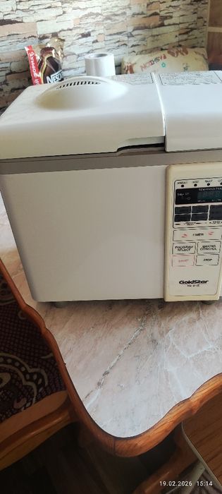 Электрическая печка для приготовления хлеба.